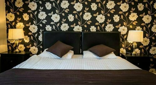 Glebe Hotel, Rezervați Hotel Hoteluri în Gloucestershire cu parcare, Parcare