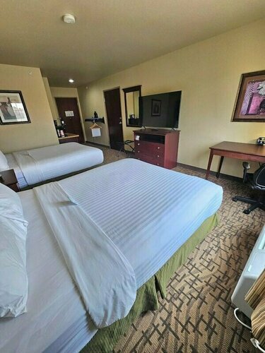 Cobblestone Inn & Suites - Clintonville, Забронировать Отель Клинтонвилл Висконсин