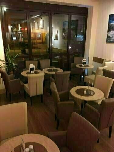 Kunstcafe Rooms, Varaa Hotelli Hotellit Steiermark pysäköinnillä, Pysäköinti