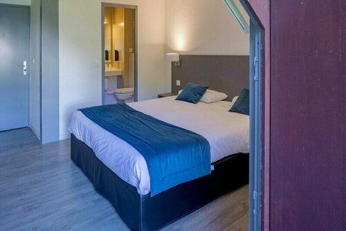 Le Clos Du Lac, Book Hotel Hoteller i Rhône-Alps med parkering, Parkering