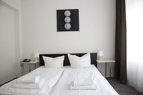 Hotel Mons am Goetheplatz, Забронировать Отель Людвигсфорштадт Мюнхен