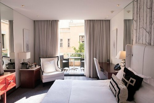 DAVINCI Suites, Забронировать Отель Сэндтон 