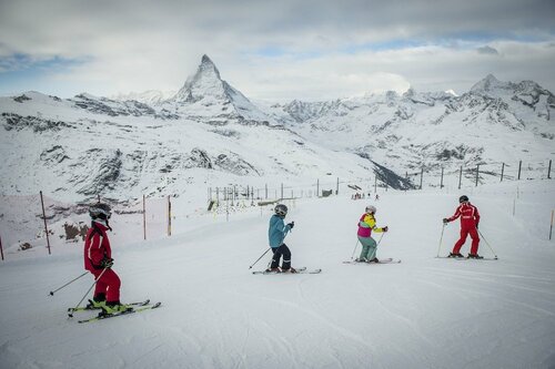 Matterhorngruss Apartments, Забронировать Апартаменты/квартира Отели курорта Церматт с парковкой, Парковка