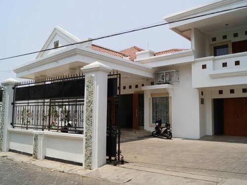 Collection O 1061 Aliya Homestay, Book Hotel Hotels in Yogyakarta Province with Parking, Parking