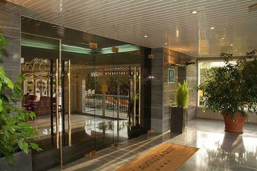 Augusta Club & Spa - Adults Only, Забронировать Курортный отель Курортные отели Льорет-де-Мар, Курортный отель
