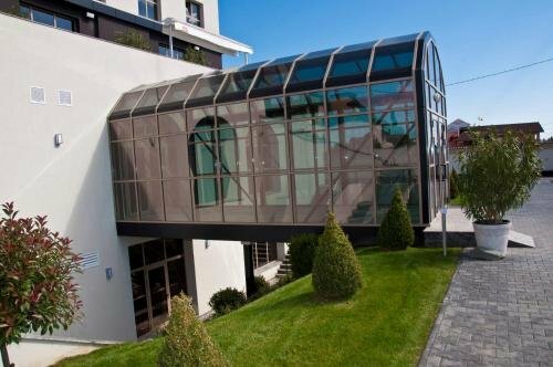 Albert Hotel, Забронировать Отель Плоешти Прахова