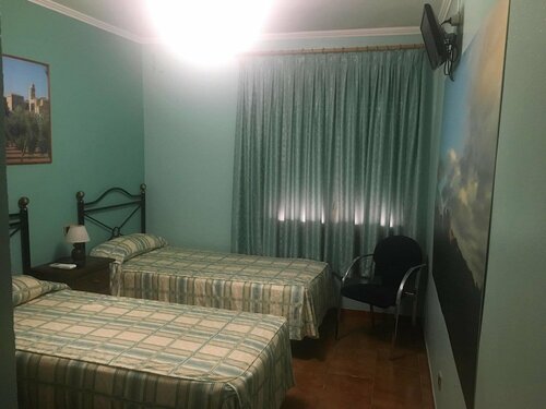 Hostal Can Barrina, Забронировать Отель Арнес Terra Alta