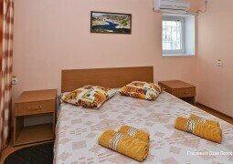 Lotos Guest House, Boek Pension Hotels in Crimea met parkeren, Parkeren