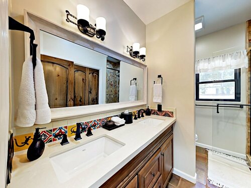 434 Vine Street House 3 Bedrooms 2 Bathrooms Home, Забронировать Дом для отпуска Пасо-Роблс Paso Robles Wine Country