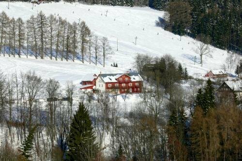 Hotel Večernice, Janské Lázně, Забронировать Отель Национальный парк Крконоше Трутнов