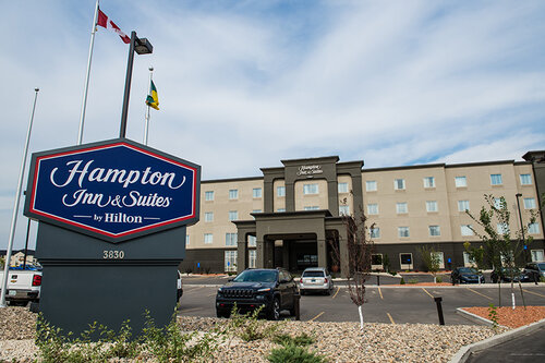 Western Star All Suites Signature Hotel, Забронировать Отель Эстеван Саскачеван