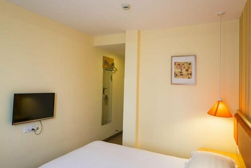 Iu Hotel Urumchi Nianzigou Dehui Wanda, Prenota Hotel Urumqi Xinjiang