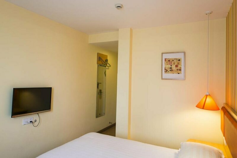 Iu Hotel Urumchi Nianzigou Dehui Wanda