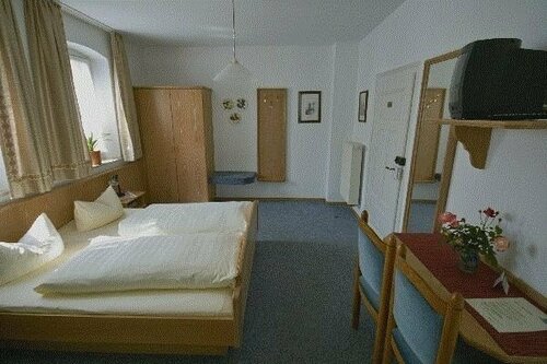 Hotel Bezold, Забронировать Отель Ротенбург-об-дер-Таубер 