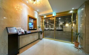 Busan Daeyeondong Hotel With