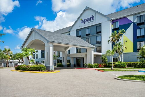 Spark By Hilton Fort Myers, Забронировать Отель Форт-Майерс Fort Myers Area