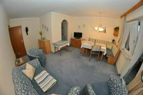 Appartements Lechner, Book Lejlighed Hoteller i Tyrol med parkering, Parkering
