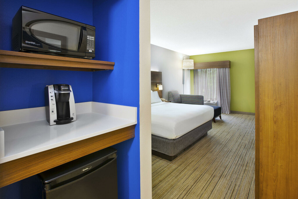 Holiday Inn Express Hotel & Suites Cincinnati Northeast-Milford by IHG
