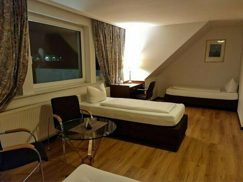 Erbenholz Hotel, Забронировать Отель Отели Ганновера с завтраком, Завтраки