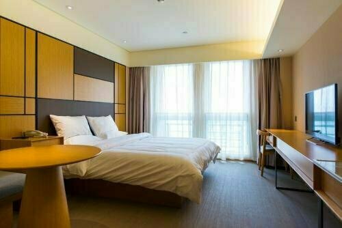 JI Hotel Guangzhou Xi Men Kou Branch, Забронировать Отель Отели Гуанчжоу с парковкой, рядом с Liuhua Lake Park, Парковка
