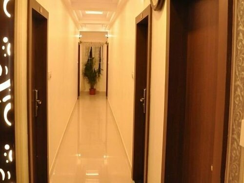 LG Park Hotel, Prenota Hotel Hoskote Karnataka