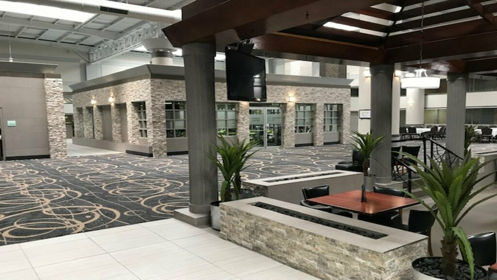 Holiday Inn & Suites Chicago North Shore Skokie