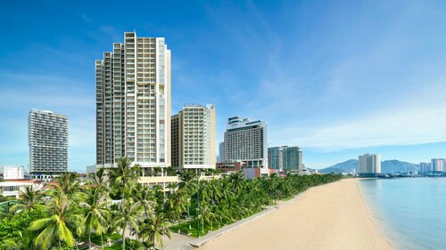 InterContinental Residences Nha Trang by IHG, Забронировать Отель Отели Нячанга с бассейном, рядом с Nha Trang Stadium, Бассейн