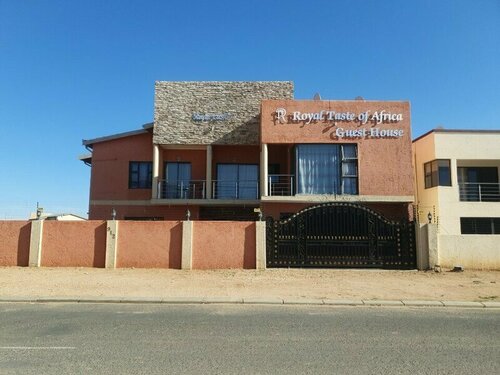 Royal Castle Guest House, Book Pension SPA-hoteller i Windhoek, SPA