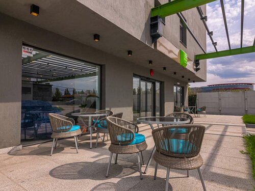 Ibis Styles Bucharest Airport, Prenota Hotel Hotel a Muntenia con parcheggio, Parcheggio