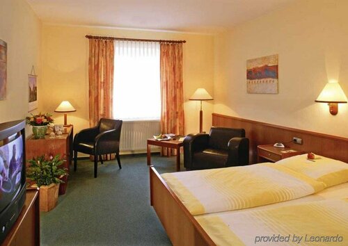 Ringhotel Paulsen, Varaa Hotelli Zeven Ala-Saksi