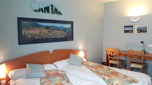 Logis Hôtel le Saint-Georges, Rezervasyon Otel Mauriac 