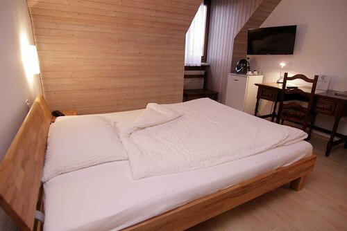 Hotel Eremitage, Забронировать Отель Арлесхайм Базель