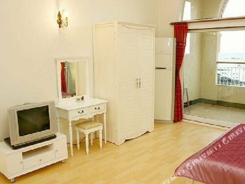 Cherry House, Забронировать Отель Namwon Согвипхо