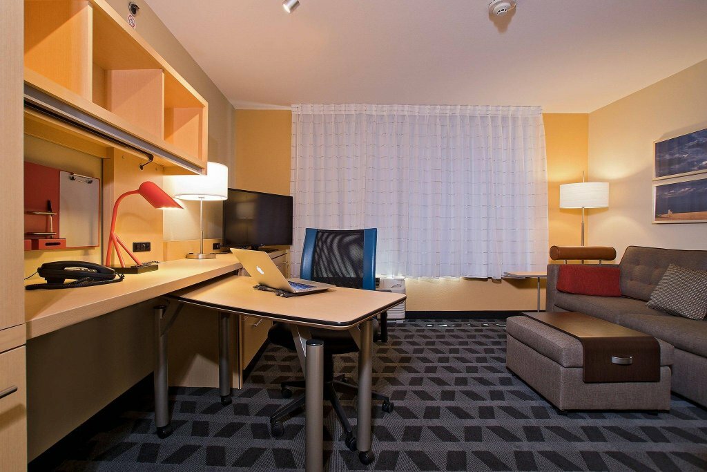 TownePlace Suites Garden City