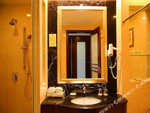 Exhibition International Hotel, Забронировать Отель Бизнес-отели Дунгуань, 4* 5*