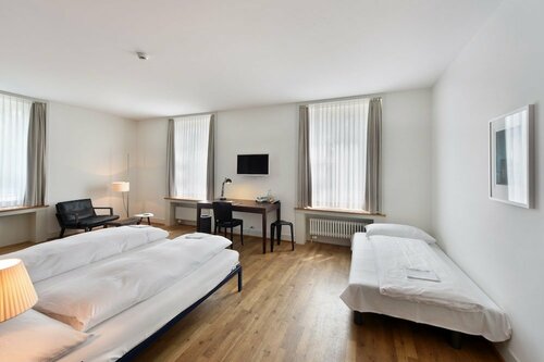 Hotel im Schlosspark, Забронировать Отель Биннинген Базель