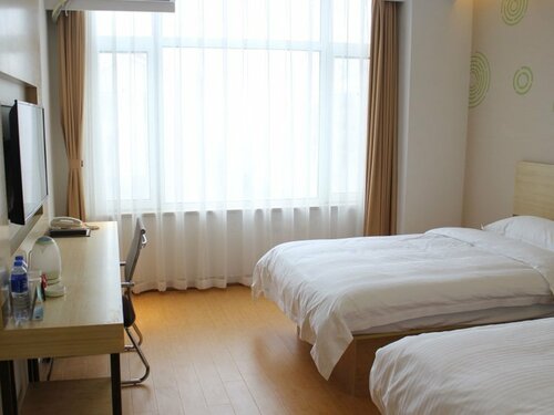 GreenTree Inn Express Dalian North Railway Station