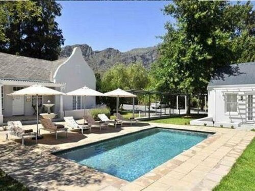 Lavender Farm Boutique Guest House, Забронировать Фермерский дом Фермерские дома Франсхук, рядом с Franschhoek Monument, Фермерский дом