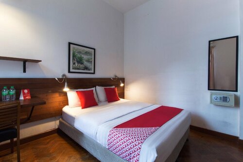 OYO 161 Lodge Paradize Hotel, Забронировать Отель Куала-Лумпур Федеральная территория Куала-Лумпур, рядом с Торговый центр Low Yat Plaza