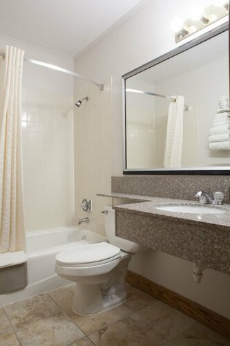 Heartland Inn Coralville, Забронировать Отель Коралвилл 