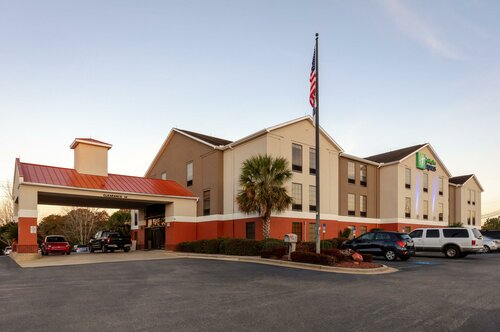 Holiday Inn Express & Suites Milton East I-10 by IHG, Забронировать Отель Отели Панхэндл Флориды с завтраком, Завтраки