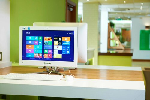 Holiday Inn London-Heathrow M4, Boek Hotel Hotels in Groot-Londen met parkeren, Parkeren
