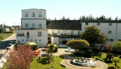 Logis Hotel de la Pointe de Mousterlin, Réserver Hôtel Hôtels à Bretagne avec parking, Parking