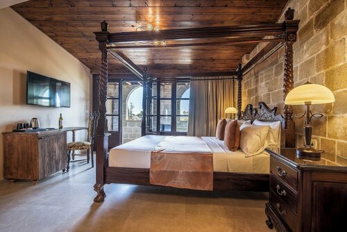 S.Nikolis Historic Boutique Hotel, Забронировать Бутик-отель Бутик-отели острова Родоса, рядом с Церковь Санта-Мария-делла-Витториа, Бутик-отель