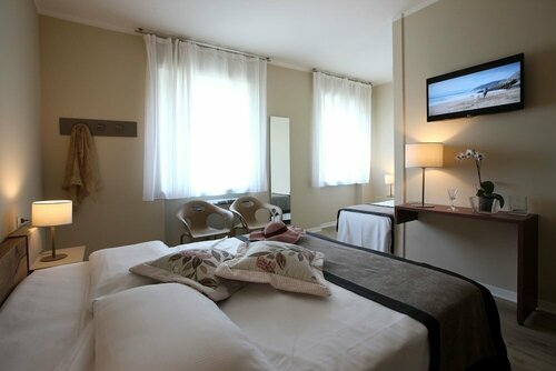 Hotel Ca Mura, Забронировать Отель Отели в центре Бардолино, в центре, Завтраки, Парковка