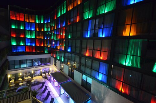 Holiday Inn Dijon by IHG, Забронировать Отель Дижон Bourgogne Wine Route