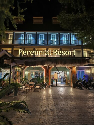 Perennial Resort, Забронировать Курортный отель Курортные отели Най-Янг-Бич, Курортный отель