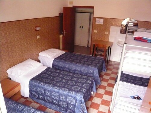 Cressy, Book Hotel Roma Termini railway station 