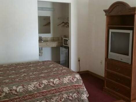 East Lake Inn, Book Mini-hotel Hoteller i Tampa med parkering, Parkering