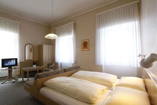 Hotel Sonne, Забронировать Отель Эттлинген Landkreis Karlsruhe